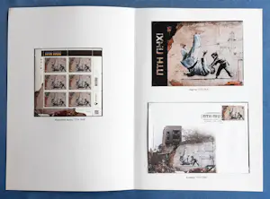 Banksy - Banksy (1974) - FCK PTN! Banksy framed-Complete set kopen? Bied vanaf 120!