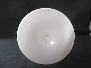 Niet of onleesbaar gesigneerd - Handgeschilderde opaline vaas 28,5 cm kopen? Bied vanaf 1!