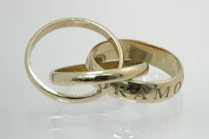 77 - Exclusieve originele 18krt wit-gouden Cartier "trinity" ring - 3 delig kopen? Bied vanaf 600!
