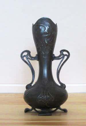 WMF - Art Nouveau verzilverd tinnen vaasje verkocht voor € 32!