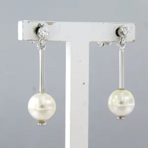 14k wit gouden oorhangers met parel en briljant geslepen diamant tot.0.06ct kopen? Bied vanaf 290!