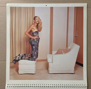 Inez van Lamsweerde - Vivienne Westwood. Kalender met 6 portretten. 1995. kopen? Bied vanaf 79!