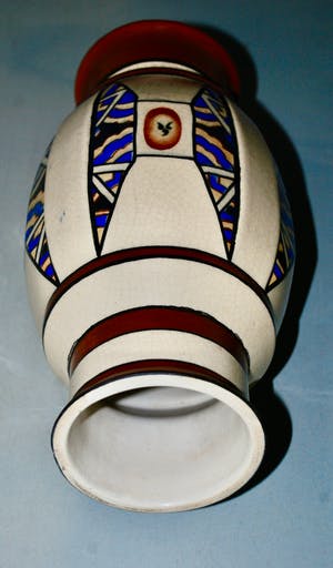 Niet of onleesbaar gesigneerd - Art Deco vaas met polychroom decoratie AMC August Mouzin & Compagnie kopen? Bied vanaf 1!