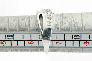 69 - Chique witgouden 14Krt dames ring met ca 0.15 crt briljant geslepen diamant kopen? Bied vanaf 150!