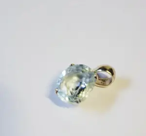 Nieuw zilveren hanger met 1 karaats briliantgeslepen topaas . kopen? Bied vanaf 75!