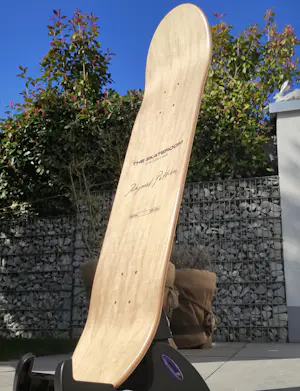 Raymond Pettibon - No Title (The raised hands...) – Skate Deck – Limited Edition kopen? Bied vanaf 275!