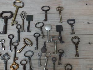 Curiosa - Partij sleutels van diverse afmetingen en metaal soorten. kopen? Bied vanaf 1!