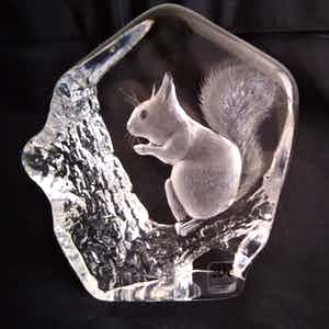 Mats Jonasson - prachtige kristal sculptuur eekhoorn verkocht voor € 55!