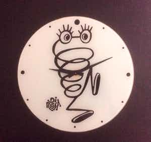 Niet of onleesbaar gesigneerd - WANDKLOK - Hervé di Rosa verkocht voor € 10!