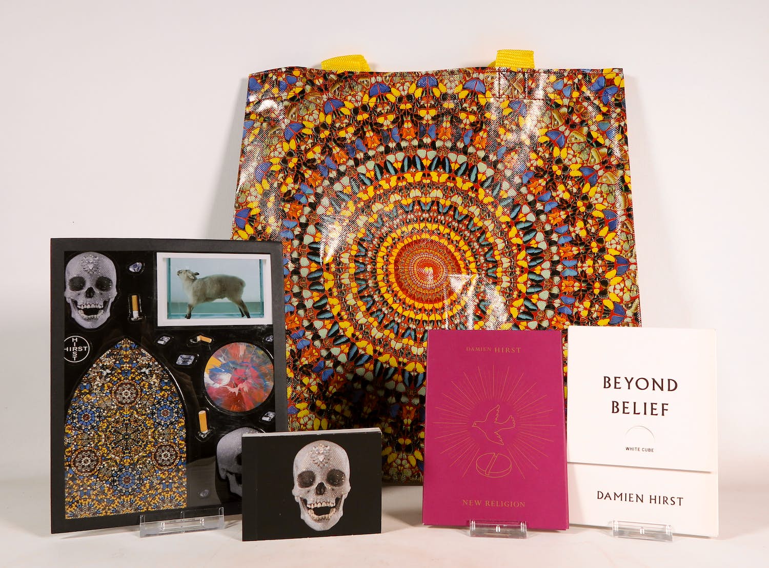 Damien Hirst - Setje merchandise, Kaartensets, flipboekje, set magneten en tote-bag kopen? Bied vanaf 1!