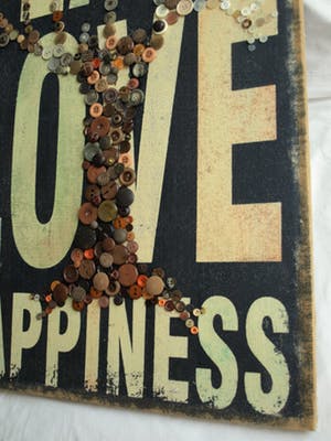 Niet of onleesbaar gesigneerd - Gemengde techniek, “Peace, Love, Happiness” kopen? Bied vanaf 1!