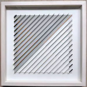 Buy Suzanne Hartmans - Viervoudig, 3-D reliëf van beschilderd balsahout (mooi ingelijst)? Bid from 595!