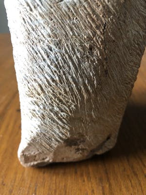Niet of onleesbaar gesigneerd - Afrikaans grootvader beeld met pijp kopen? Bied vanaf 1!