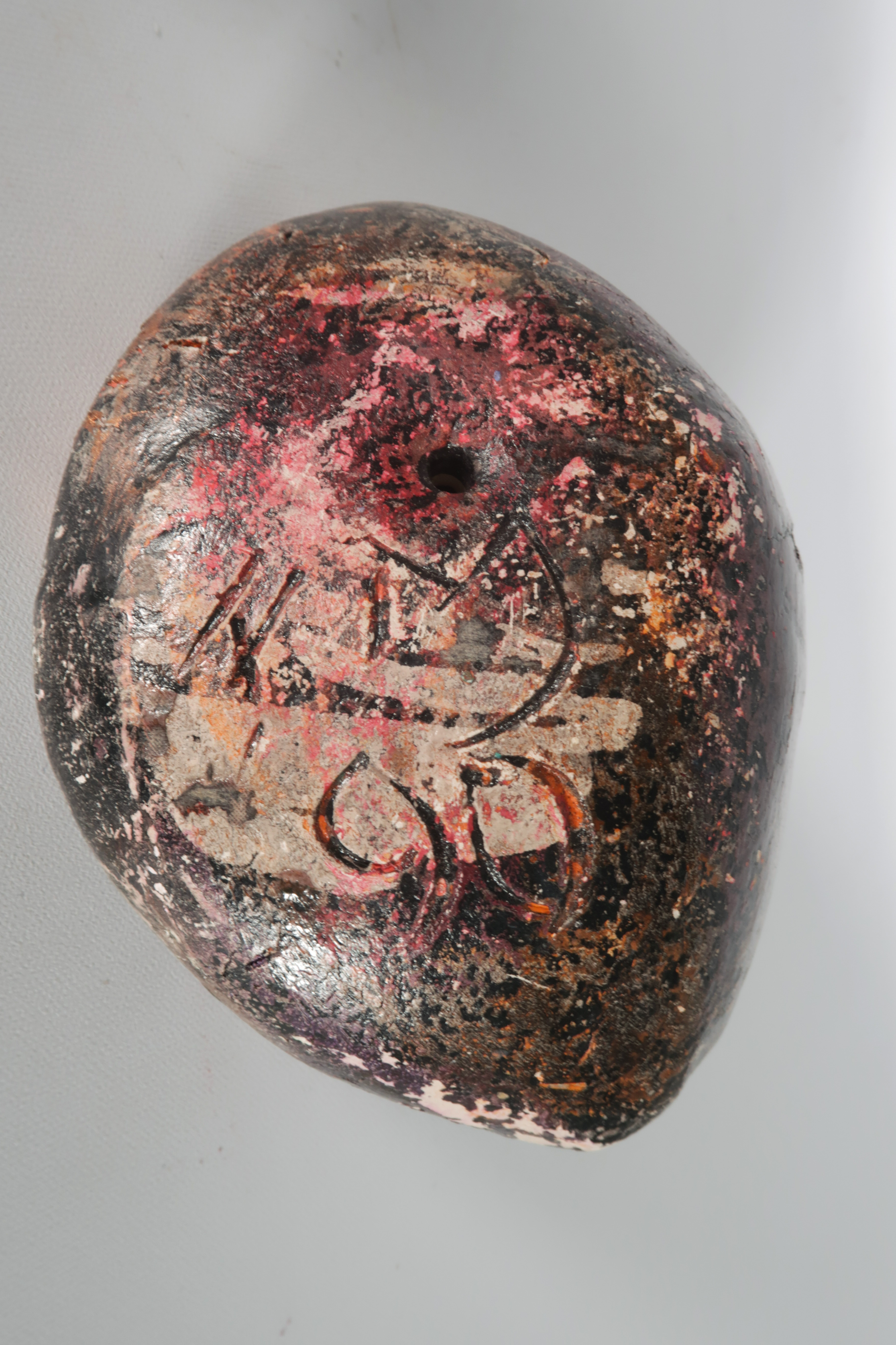 Franca Muller Jabusch - Set van 2 beschilderde objecten van klei kopen? Bied vanaf 1!