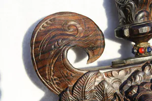 Niet of onleesbaar gesigneerd - Een bijzondere Oude, (LUK 11), Unieke Indonesische Balinese Kris/Keris, kopen? Bied vanaf 1!