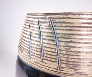 Ed Meissenberg - Aardewerk, Bloemenvaas kopen? Bied vanaf 1!