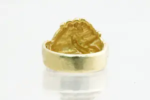 81 - Mooi gedetailleerde 18 krt geel gouden Surinaamse vriendschapsring kopen? Bied vanaf 465!