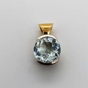 18kt bicolor hanger met aquamarijn, 4,20gr verkocht voor € 190!