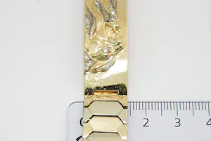 92-  Aparte 18Kt bi-color gouden-armband met fraaie diamanten leeuwenkop kopen? Bied vanaf 1930!