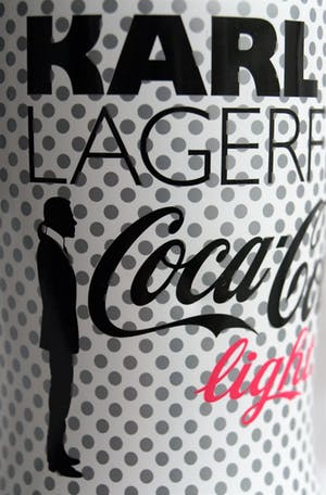 Karl Lagerfeld - Flesje van blik , Coca Cola – 2011 – Limited edition kopen? Bied vanaf 1!