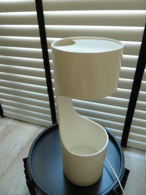 Niet of onleesbaar gesigneerd - Design tafellamp (naar ontwerp NEBU vintage jaren ‘70) kopen? Bied vanaf 1!