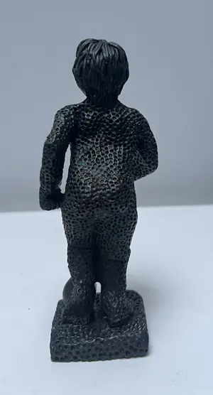 Carolein Smit - Bronzen sculptuur | Kind met bal kopen? Bied vanaf 175!