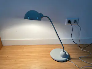 Niet of onleesbaar gesigneerd - Franse grijze metalen bureaulamp kopen? Bied vanaf 1!