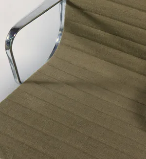 Ray en Charles Eames - Set van zes EA 108 stoelen kopen? Bied vanaf 300!