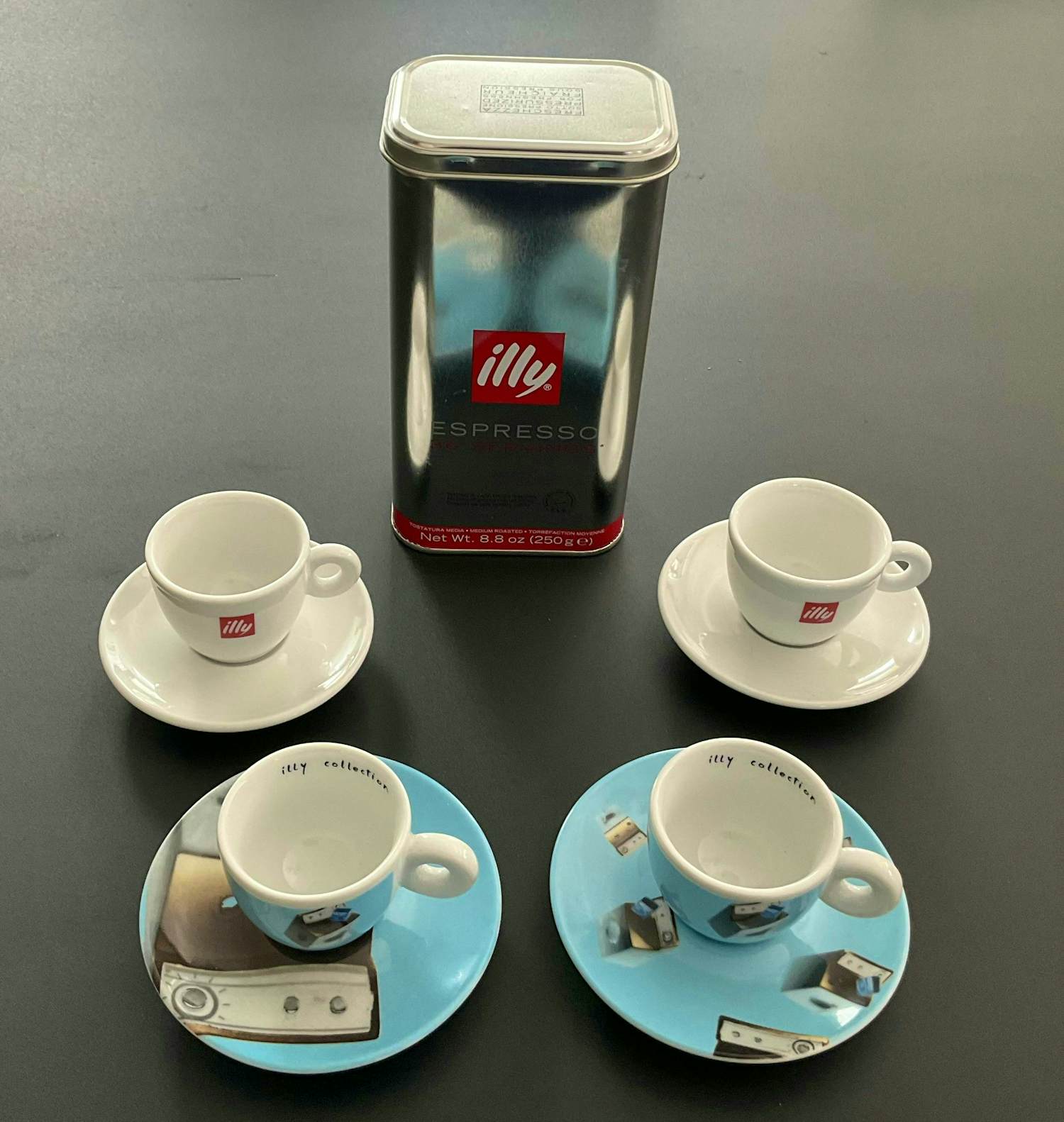 illy Art Collection - Vier ILLY espresso kop-en-schotels kopen? Bied vanaf 28!