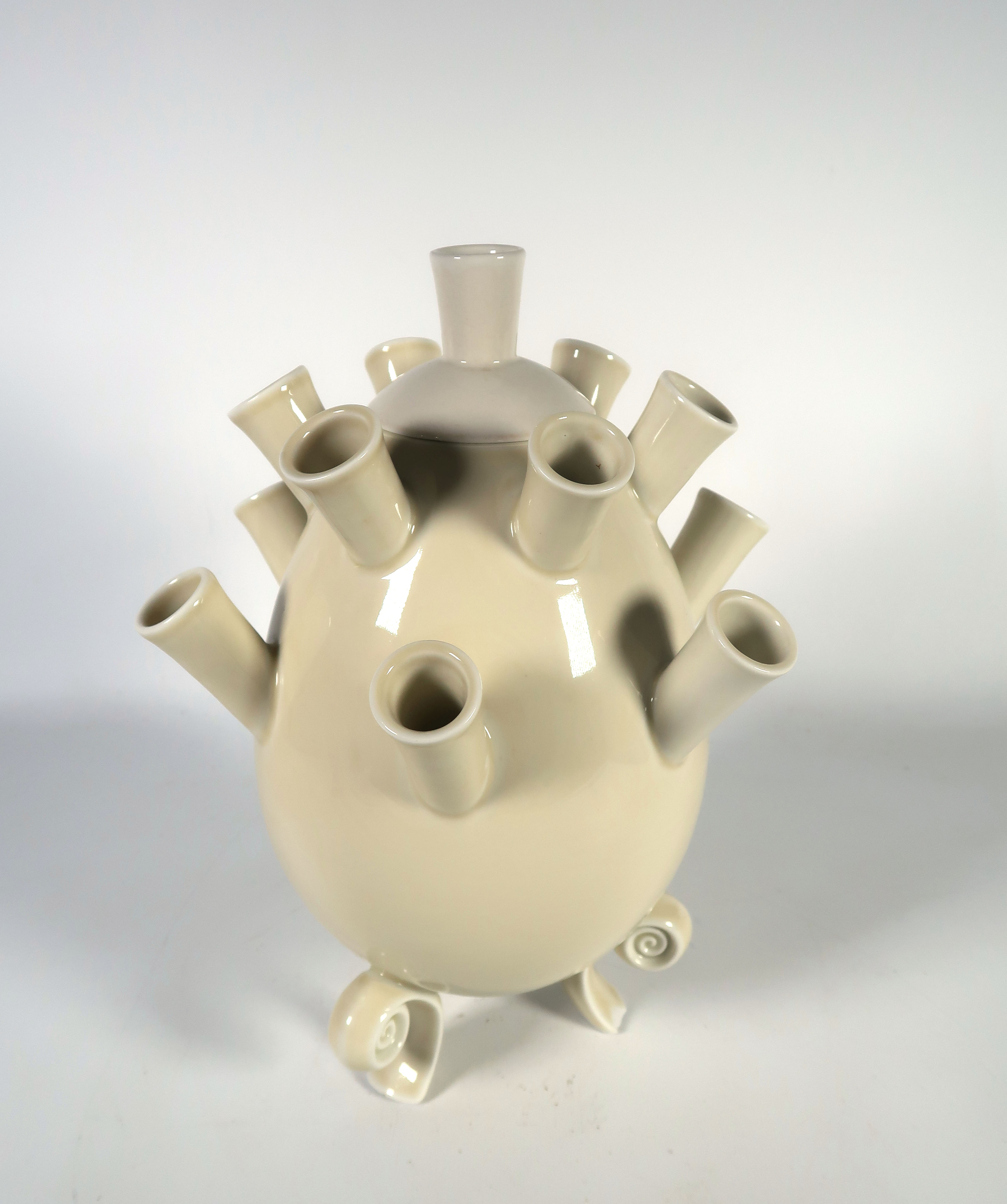 Maroeska Metz - Porselein, Tweekleurige tulpenvaas kopen? Bied vanaf 1!