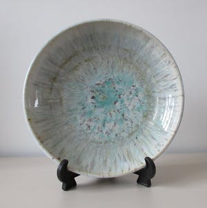 Chris Lanooy - Groot wandbord of schotel met zeer fraai glazuur kopen? Bied vanaf 110!