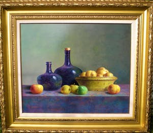 Hans Habraken - Stilleven met schaal appels en oude flessen kopen? Bied vanaf 725!