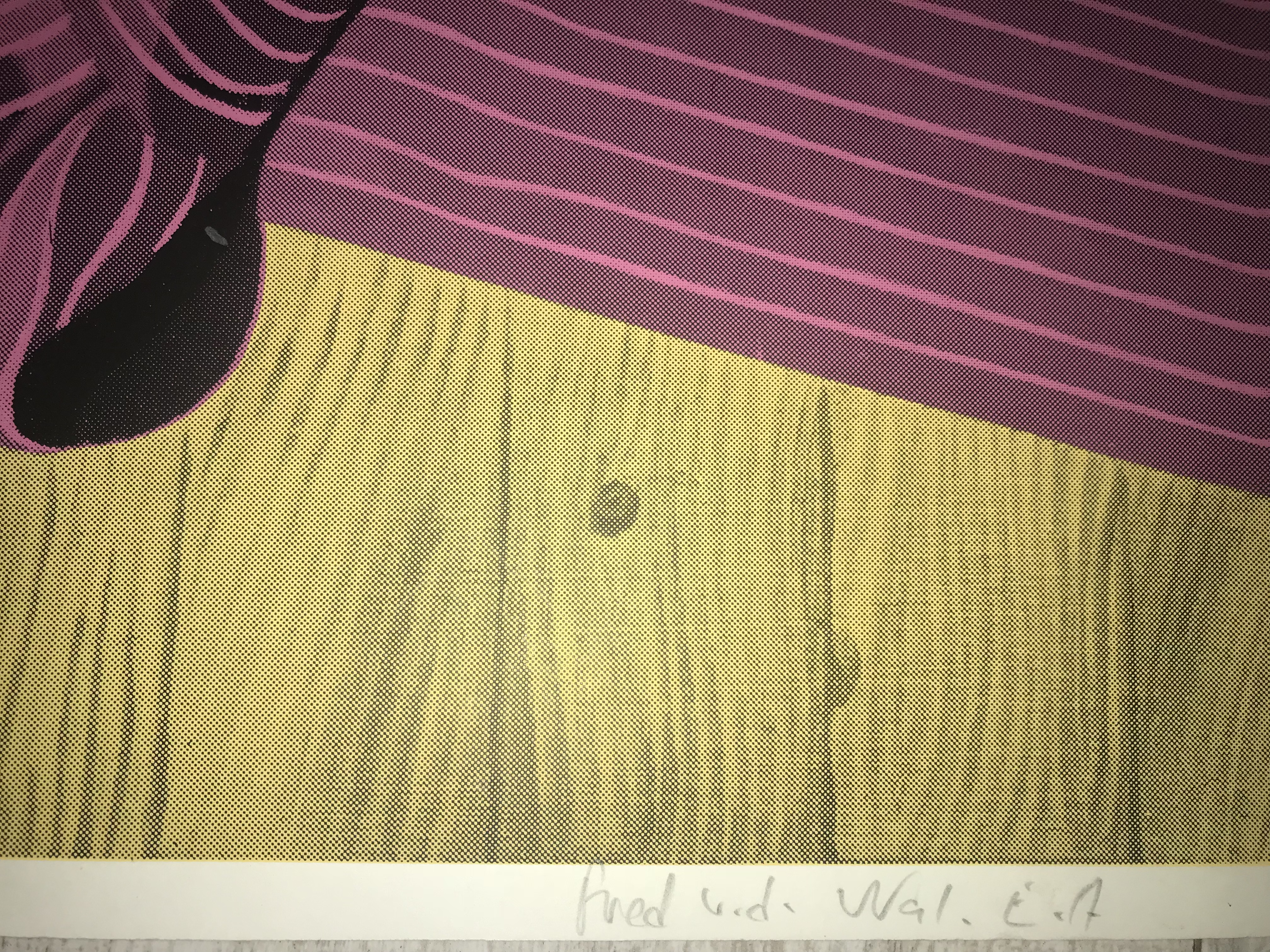 Fred van der Wal -  Zeefdruk, A giant spoon in a shirt kopen? Bied vanaf 35!