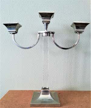 Niet of onleesbaar gesigneerd - Art Deco Kandelaar van chrome en perspex - Jaren 30 verkocht voor € 10!