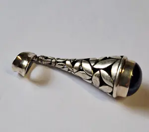 Zilveren Byzantijnse Bungel hanger , met  lapis lazuli kopen? Bied vanaf 60!