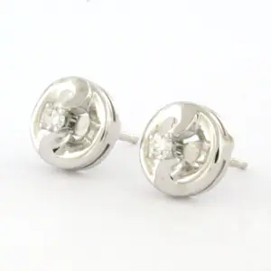 14k wit gouden oorknoppen bezet met briljant geslepen diamant tot. 0,12ct kopen? Bied vanaf 340!
