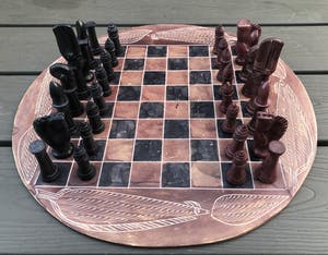 Curiosa - Handgemaakt stenen schaakspel afkomstig uit Kenia kopen? Bied vanaf 1!