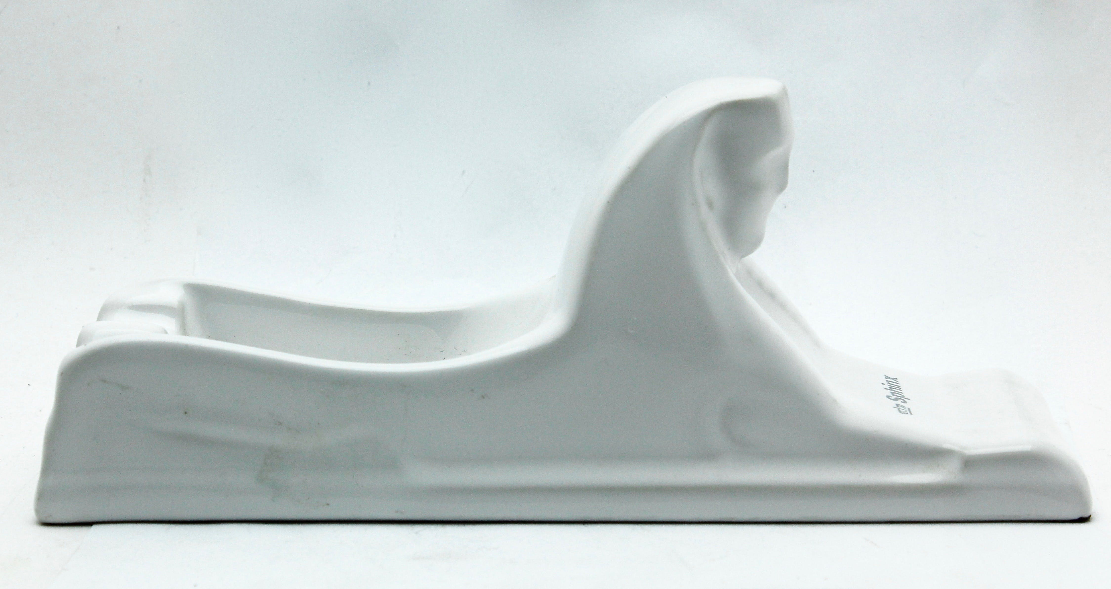 De Sphinx - Iconische wit mat geglazuurde aardewerk asbak 'sphinx' 1960's kopen? Bied vanaf 9!