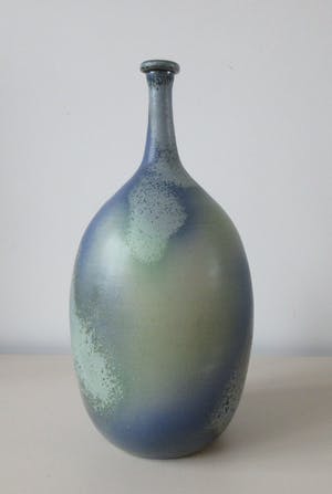 Adrie Moerings - Grote Flesvaas met groen/blauw glazuur kopen? Bied vanaf 38!