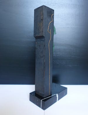 Frank Stoopman - "SAMEN EEN EENHEID VORMEN IN VOOR EN TEGENSPOED" in brons en hout. kopen? Bied vanaf 90!