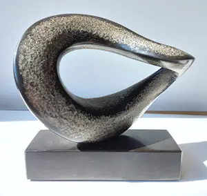 Karin van Ommeren - Abstracte compositie, hardstenen beeld (unica) kopen? Bied vanaf 895!