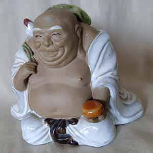 Niet of onleesbaar gesigneerd - Keramik Hotei verkocht voor € 1!