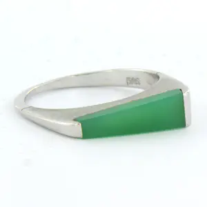 14k witgouden ring bezet met chrysopraas - ringmaat 17,5(55) kopen? Bied vanaf 150!