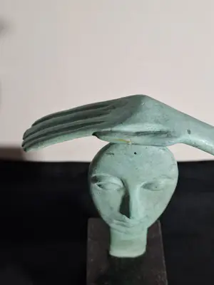 Isabel Ruys-Dudok van Heel - Gepatineerd bronzen beeld. kopen? Bied vanaf 75!