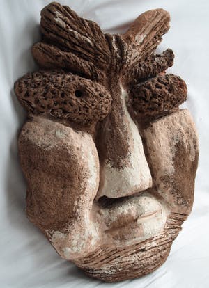 Niet of onleesbaar gesigneerd - Aardewerk (chamotte) en verf, ‘Hoofd’ – hoogte 44 cm kopen? Bied vanaf 1!