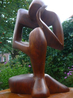 Niet of onleesbaar gesigneerd - 'Bezinning' -sculptuur, tropisch hardhout- kopen? Bied vanaf 10!