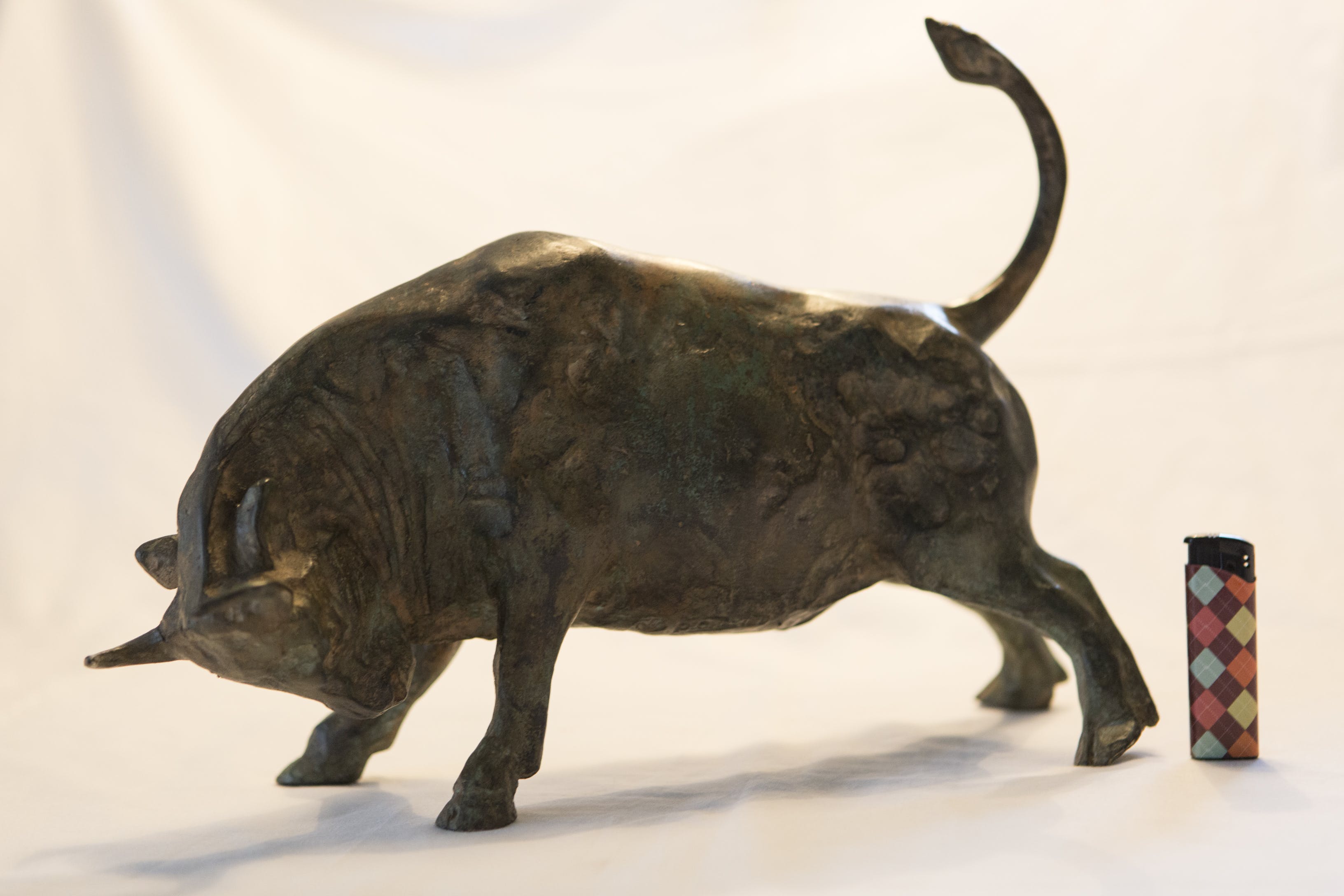 Pierre Chenet - Le Taureau/Charging Bull verkocht voor € 300!