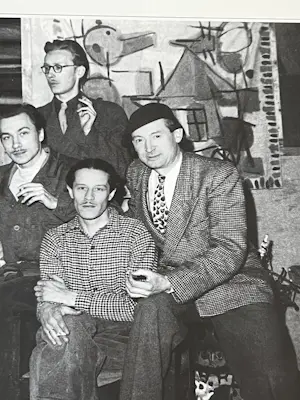 Karel Appel - Poster De Cobra Néerlandauis groep in het atelier van Karel Appel 1948 kopen? Bied vanaf 60!