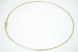Stijlvolle 18 karaats geel-gouden flexibele zg. "Spang" of "Omega" halsketting. kopen? Bied vanaf 370!