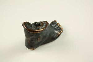 Les Deux Garçons - Bronzen beeld - 'Oorvoet' kopen? Bied vanaf 450!